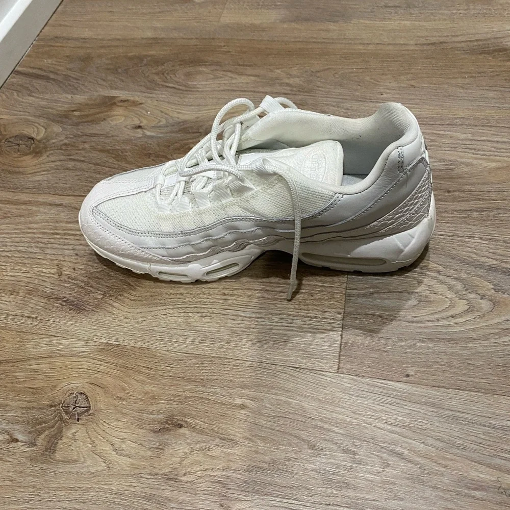 Air Max 95 - Picture 2 of 4
